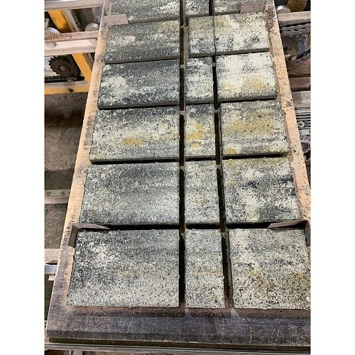 купить Тротуарная плитка Colored Stone "Новый город" серия Листопад Агат желтый на отсевной крошке